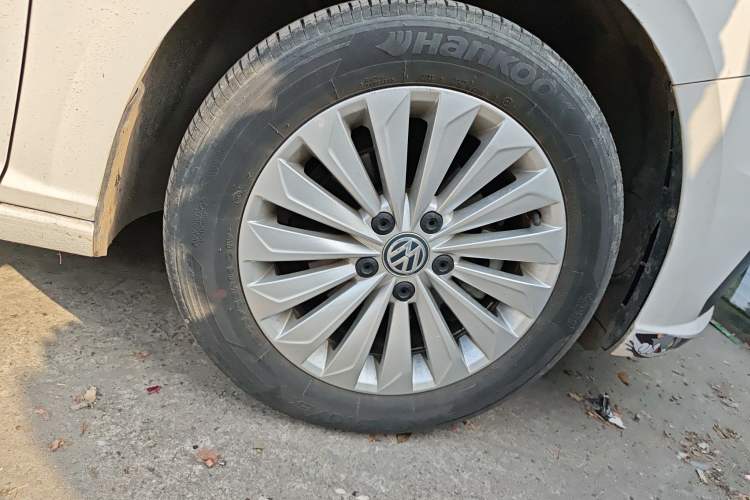 Used Volkswagen Lavida 2019 1.5L Automatic Comfort Edition China VI Standard