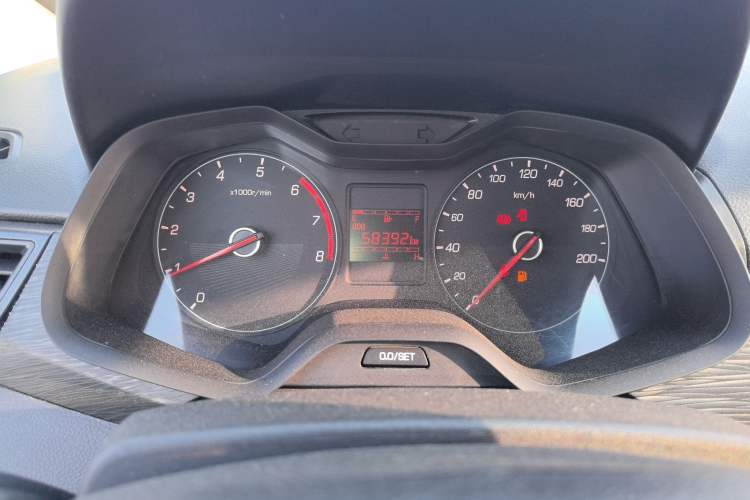 Used Baojun 310 2016 1.2L manual Comfort trim level