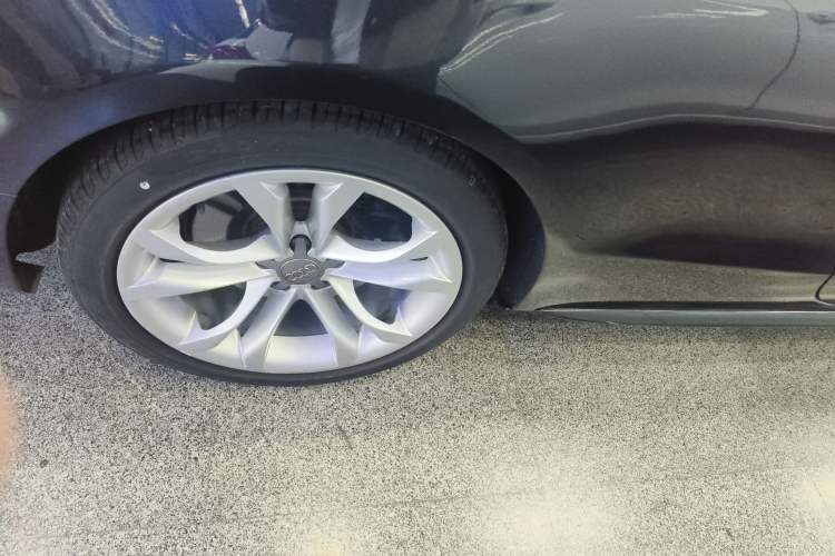 Used Audi S5 2012 S5 3.0T Coupe Right Rear Wheel Hub