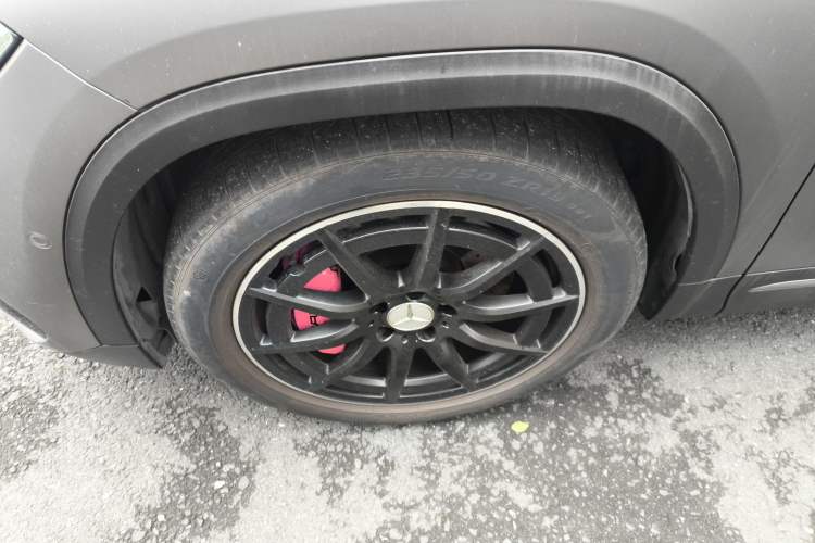 Used Mercedes-Benz GLA AMG 2021 AMG GLA 45 4MATIC+ Left Front Wheel Hub