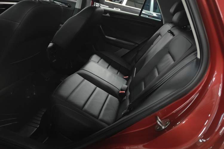 Used Volkswagen T-ROC 2019 280TSI DSG Two-Wheel Drive Comfort Version China VI Standard