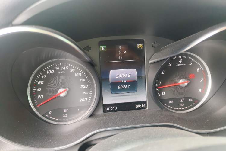 Used Mercedes-Benz GLC 2017 GLC 260 4MATIC Dynamic Edition Instrument Cluster