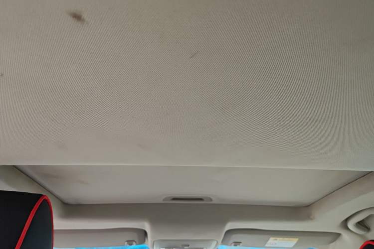 Used Chevrolet Cruze 2015 1.5L Classic SE MT Headliner