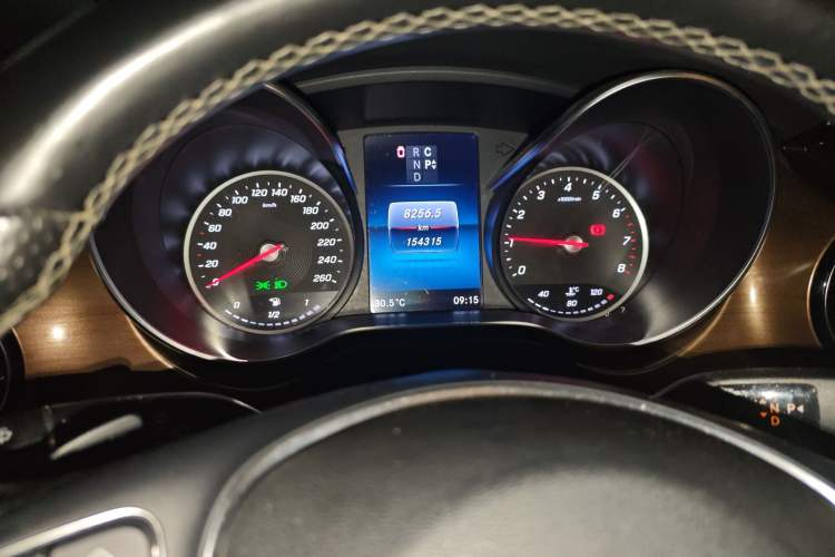 Used Mercedes-Benz V-Class 2020 V 260 L Long-wheelbase Luxury Edition Instrument Cluster