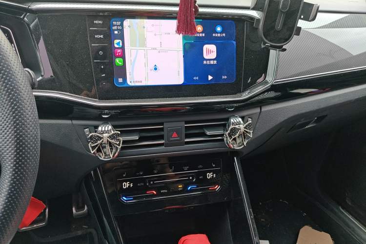 Used Volkswagen Tayron X 2020 330TSI Two-Wheel Drive Flagship Smart Connectivity Version Audio And AC Panel