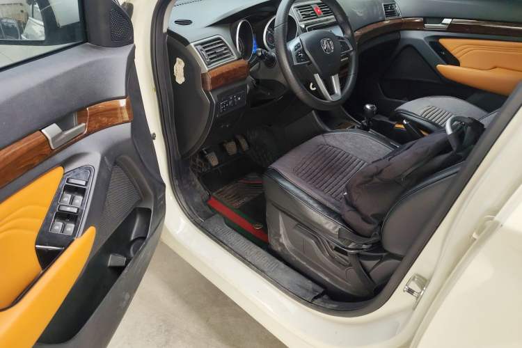 Used BAIC Weiwang S50 2016 1.5T Manual Joyful Elite Edition