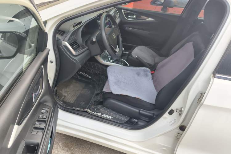 Used Honda Crider 2015 1.8L manual Comfort version
