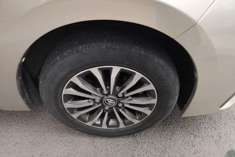 Used Toyota Corolla 2017 Revised Version 1.2T S-CVT GL-i