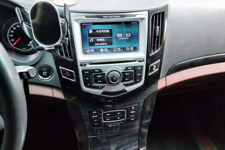 Used BYD Surui 2015 Revised Version 1.5L Manual Luxury Edition