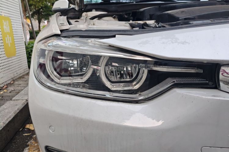 Used BMW 3 Series 2016 320Li Ambition Model
