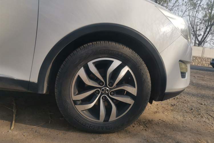 Used BAIC Senova X65 2015 2.0T Automatic Elite Model