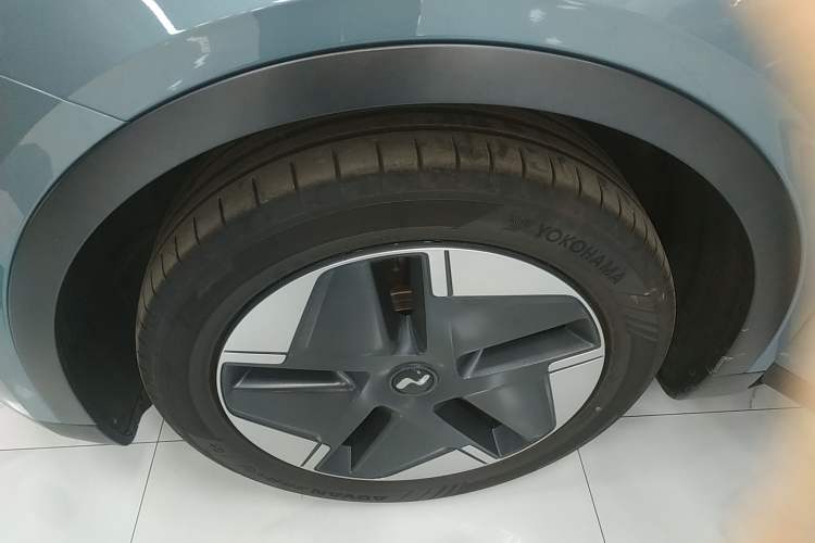 Used ONVO L60 2024 60 kWh Rear-Drive Version
