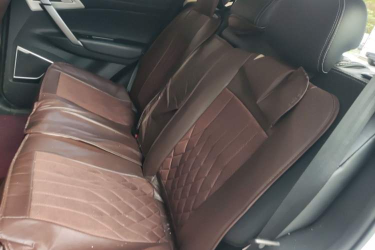 Used Geely Auto Emgrand X7 Sport 2018 1.8TD Automatic Two-Wheel Drive Smart Connect 4G Internet Edition