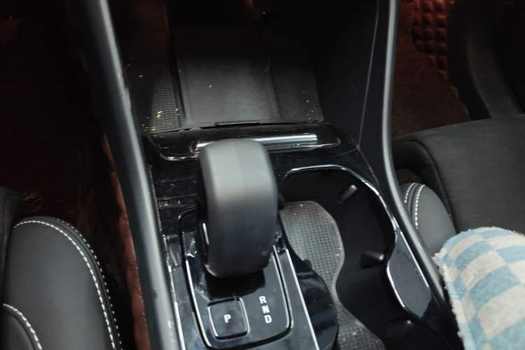 Used Volvo XC40 New Energy 2023 Long-Range PRO Version Gear Lever