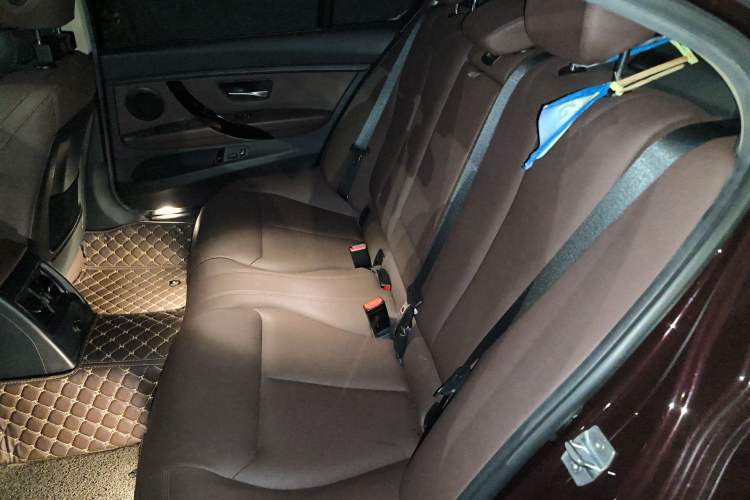 Used BMW 3 Series 2018 320Li Fashion Model Left Rear Seat