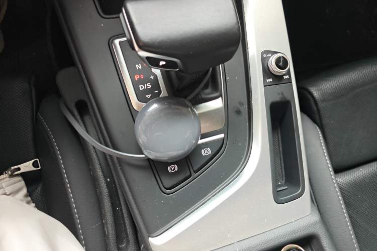 Used Audi A4L 2022 40 TFSI Fashion Dynamic Model