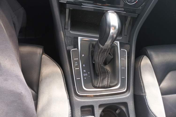 Used Volkswagen Golf 2016 1.4TSI Automatic R-Line