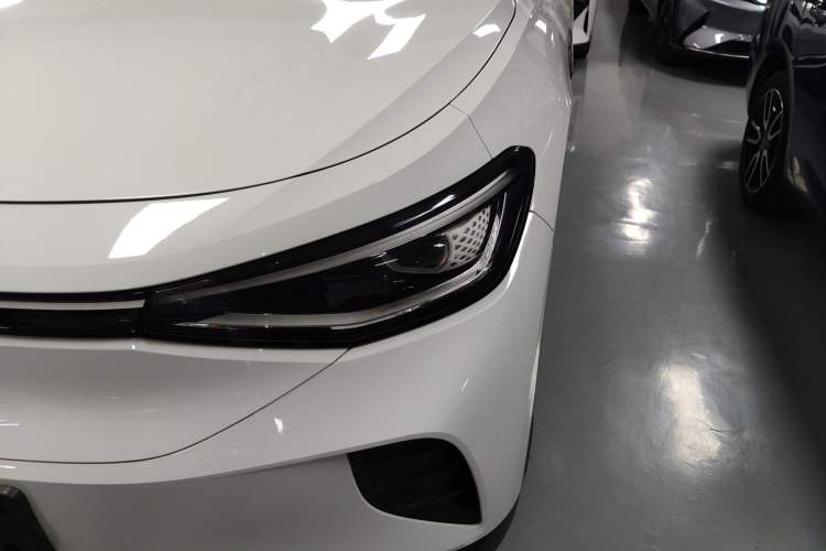 Used Volkswagen ID.4 CROZZ 2022 Long-Range PURE+ Edition
