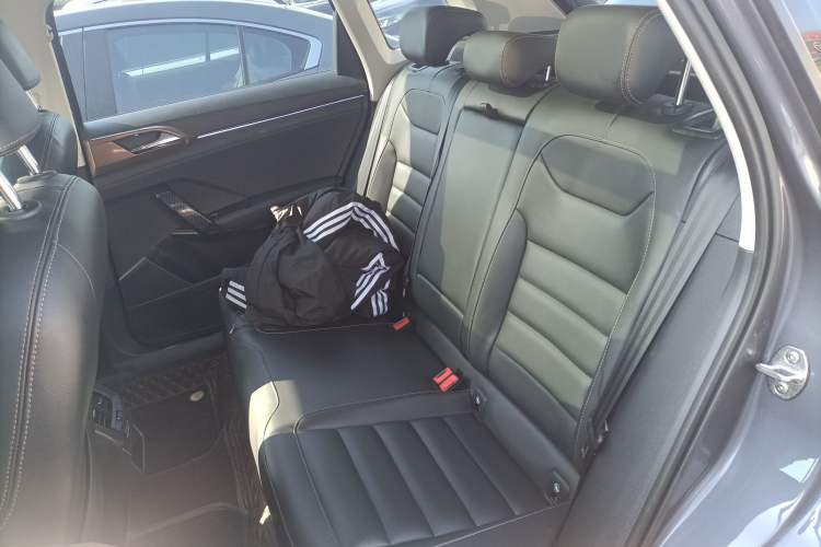 Used Volkswagen Tharu 2020 Restyled 330TSI Four-Wheel Drive Luxury Edition China VI Standard