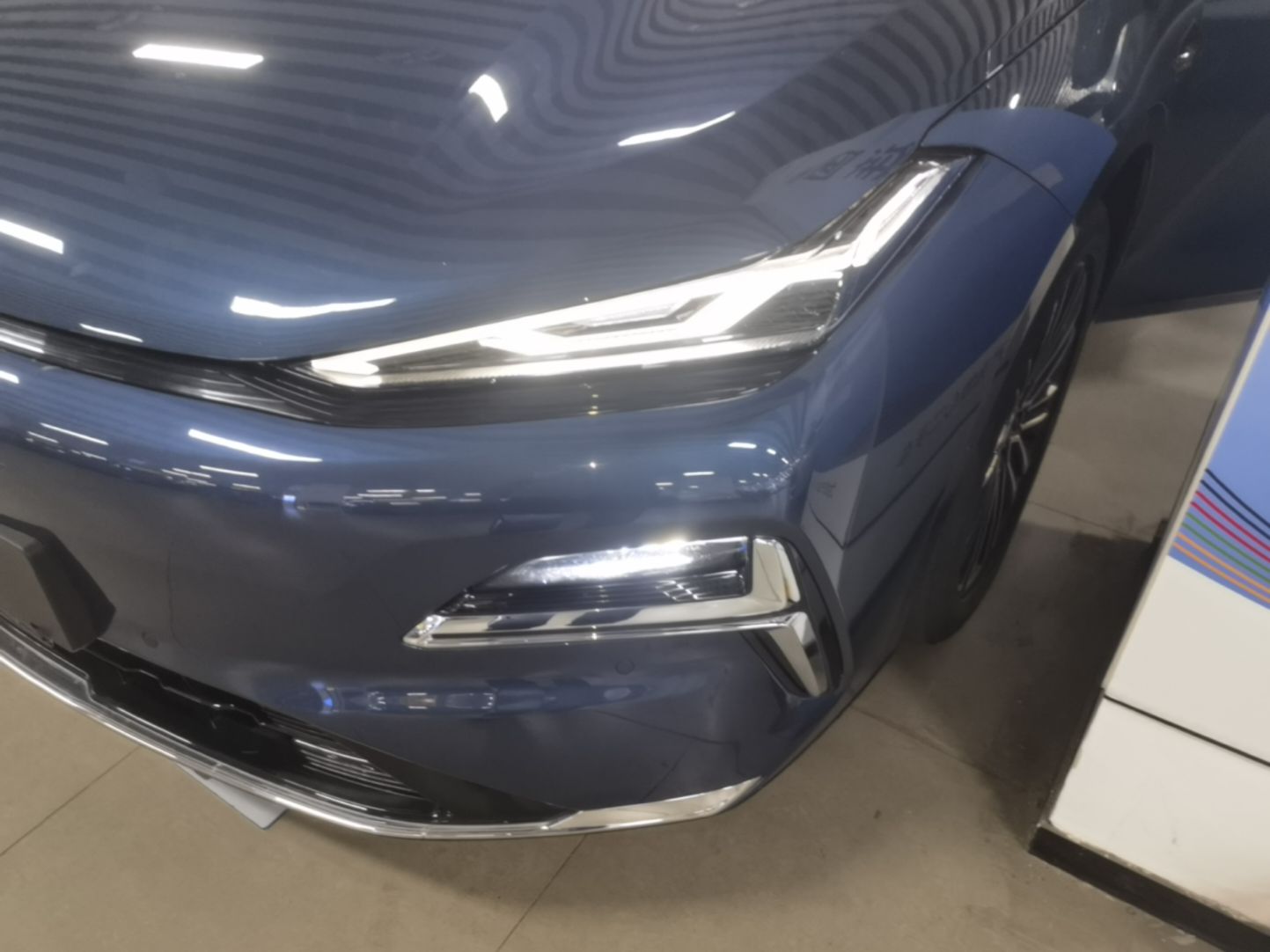 Geely Galaxy 8 2025 130km EM-i Flagship Edition — снимка 8