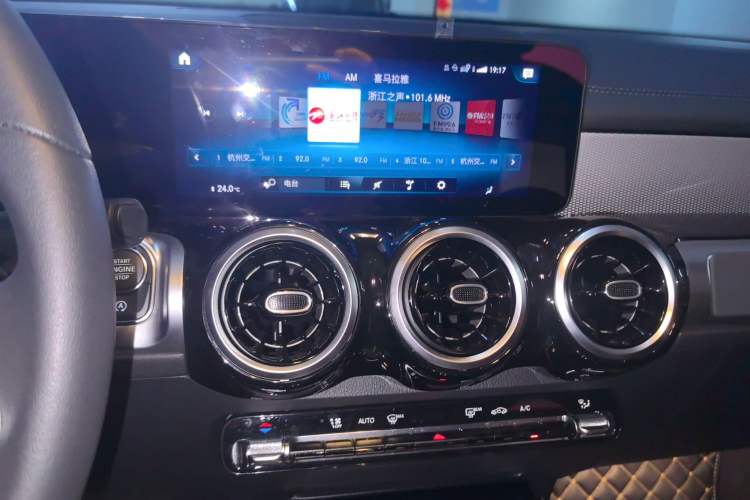 Used Mercedes-Benz GLB 2022 Second Facelift GLB 200 Fashion Edition
