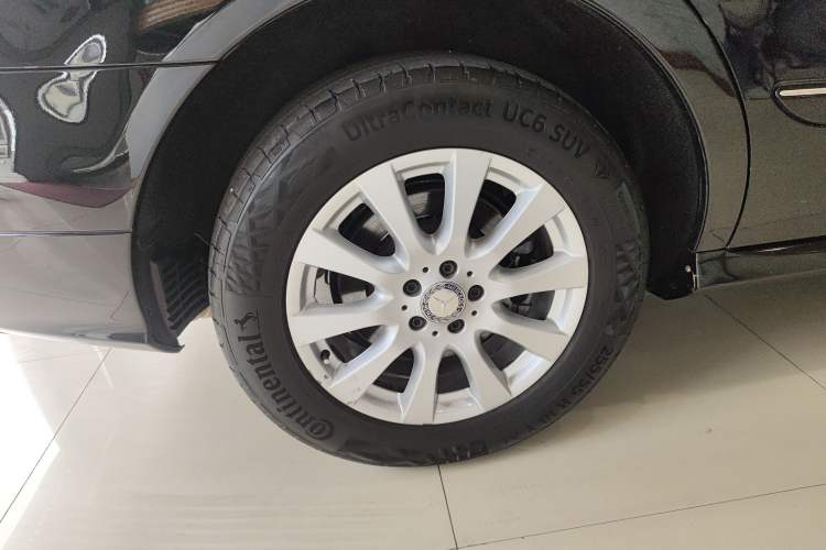 Used Mercedes-Benz R-Class 2017 R 320 4MATIC Business Edition Prestige Model Exterior 2