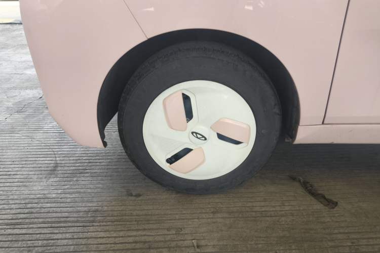 Used Chery New Energy QQ Ice Cream 2022 170km Sundae Phosphate Lithium-Ion