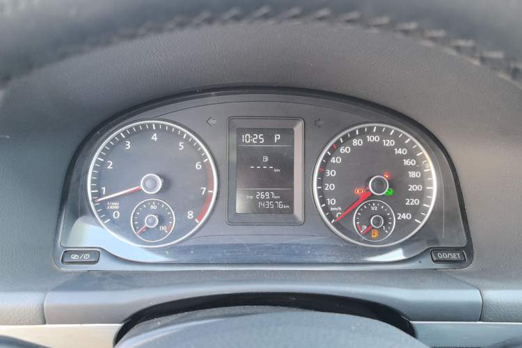 Used Volkswagen Touran 2015 1.4T DSG Comfort Edition 5 Seats