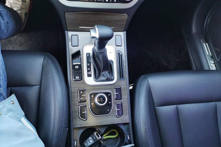 Used Haval H6 Coupe 2016 Blue Label 1.5T Automatic Two-Wheel Drive Urban Model
