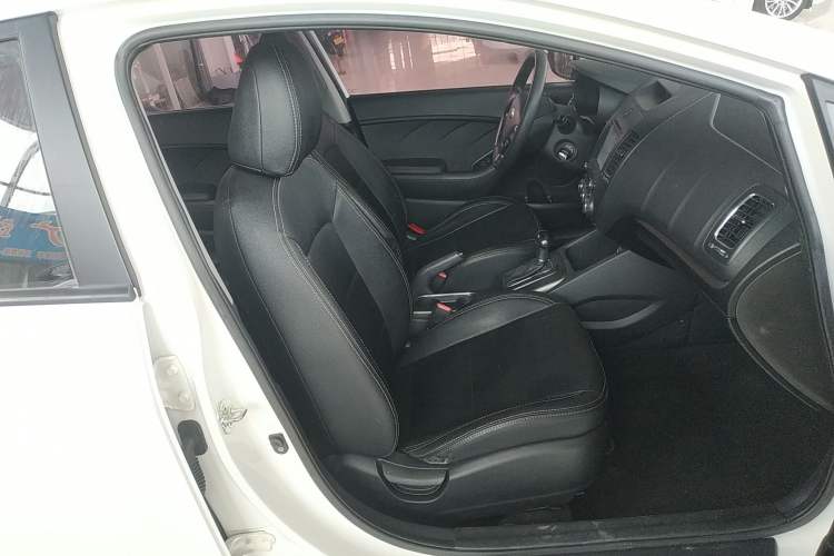 Used Kia K3 2015 1.6L Automatic GL
