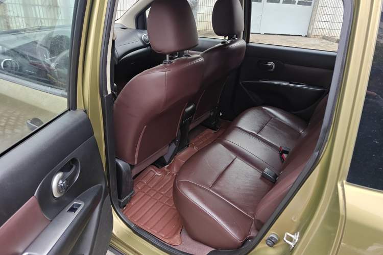 Used Nissan Livina 2015 Jinrui 1.6XV CVT Cool Cafe Edition
