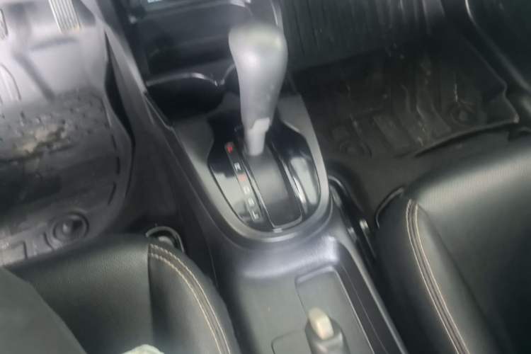 Used Honda Fit 2018 1.5L CVT Comfort Sunroof Version