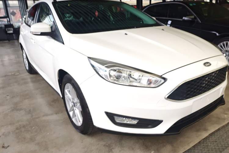 Used Ford Focus 2018 Hatchback Classic 1.6L Automatic Trendy SmartDrive Edition