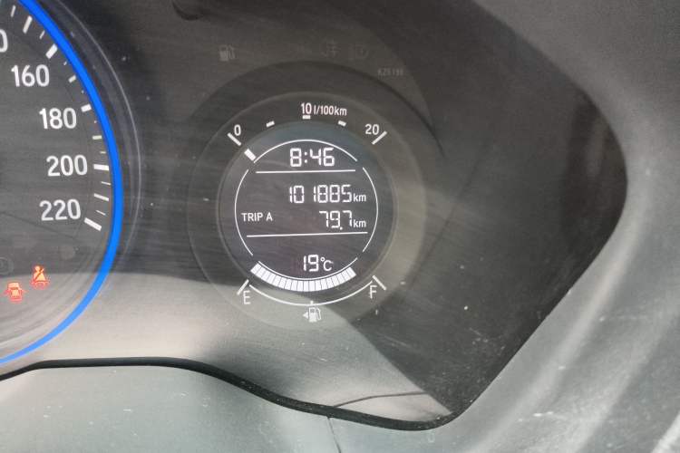 Used Honda Vezel 2015 1.5L CVT two-wheel drive Comfort trim
