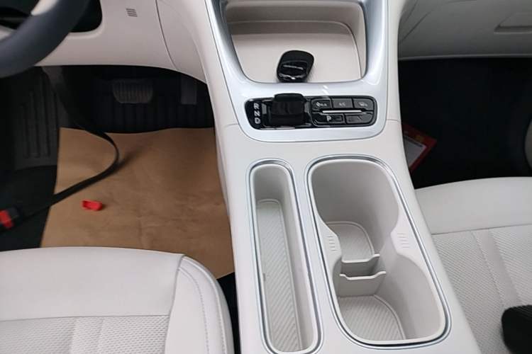 Used Geely Galaxy Geome 2025 310km Dream Edition Gear Lever