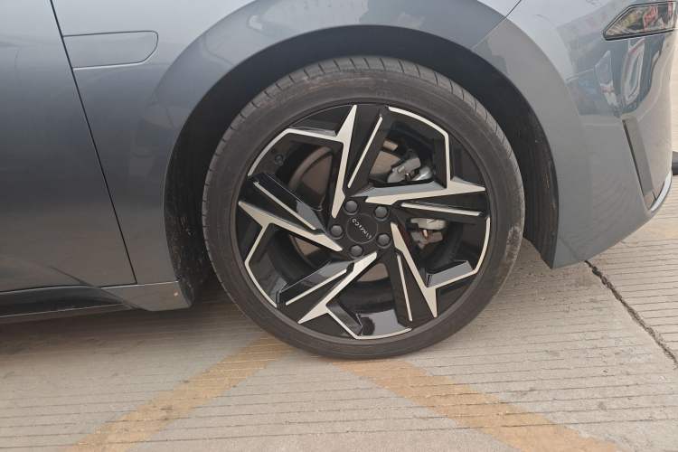 Used Lynk & Co 07 2024 EM-P 126 Long-Range Ultra
