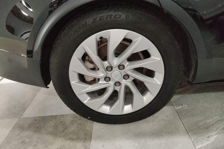 Used Land Rover Discovery 2023 Facelift 300PS S