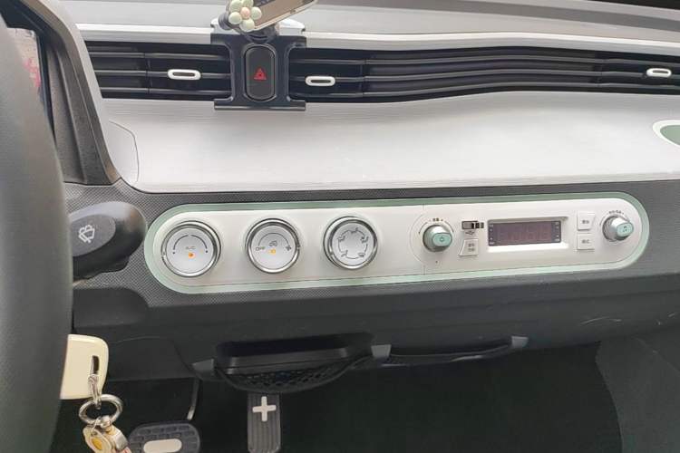 Used Wuling Hongguang MINIEV 2021 Macaron Premium Model – Lithium Iron Phosphate