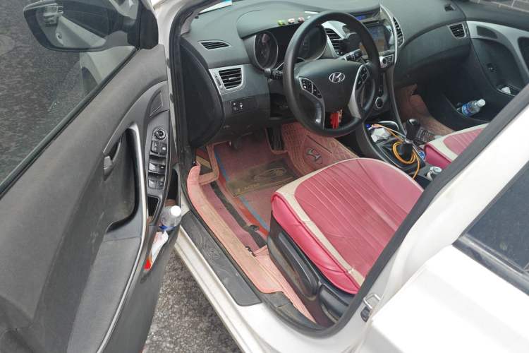 Used Hyundai Elantra (5th Generation / Langdong) 2016 1.6L Manual Fashion Edition Driver Seat