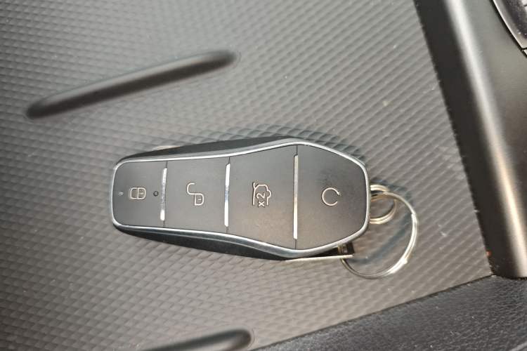 Used BYD Seal 05 DM-i 2025 DM-i Intelligent Drive 120KM Flagship Model Interior 1