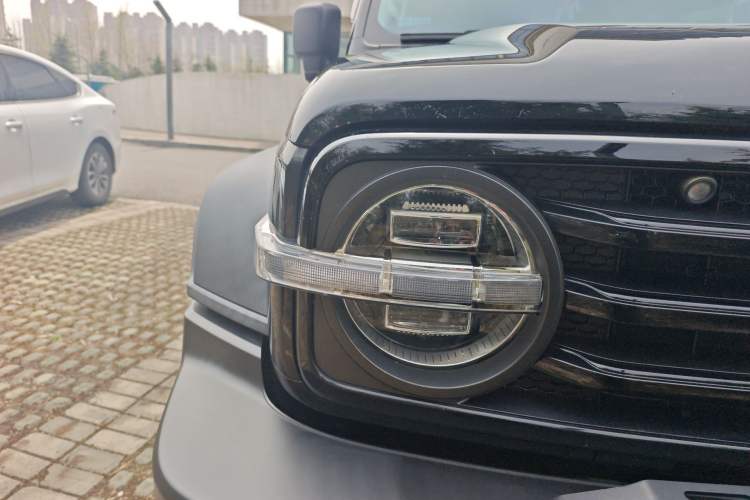 Used Tank 300 2023 Off-Road Edition 2.0T Challenger Right Front Headlight