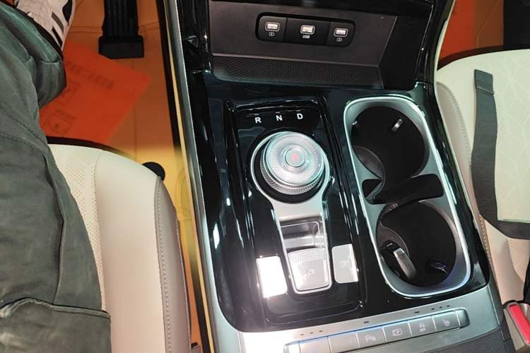 Used Kia Carnival 2021 2.0T Luxury Tech Edition