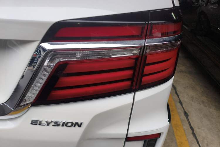 Used Honda Elysion 2016 2.4L Classic Edition