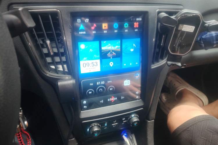 Used BAIC New Energy EU 2018 EU Quick-Change Loto Custom Edition Audio And AC Panel