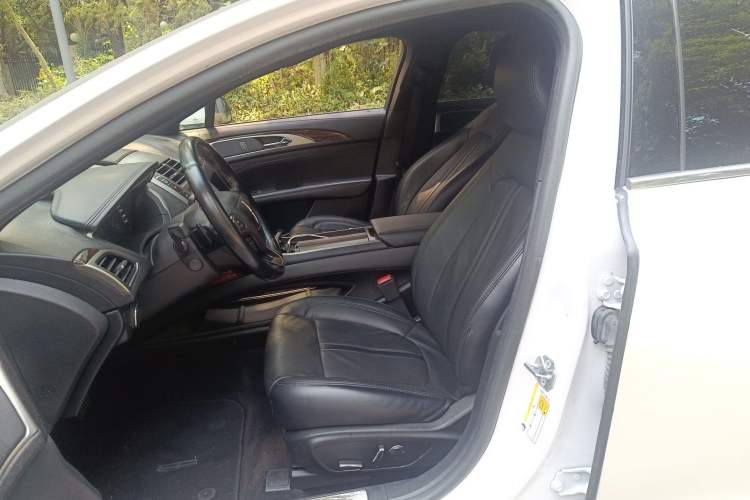 Used Lincoln MKZ 2017 2.0T Luxury Edition Left Front Seat