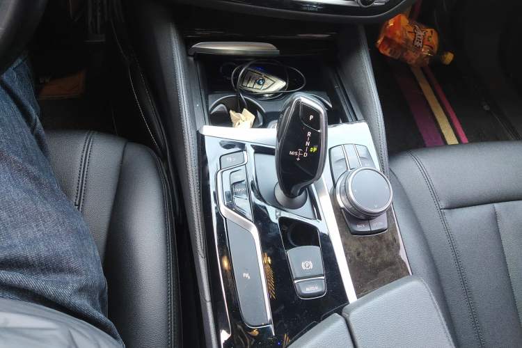 Used BMW 5 Series 2018 525Li M Sport Package
