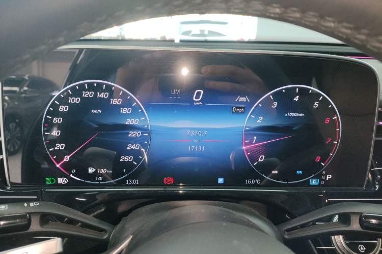 Used Mercedes-Benz E-Class 2025 E 260 L