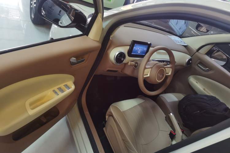 Used Wuling Hongguang MINIEV 2025 Four-Door Version Advanced Edition Driver Seat