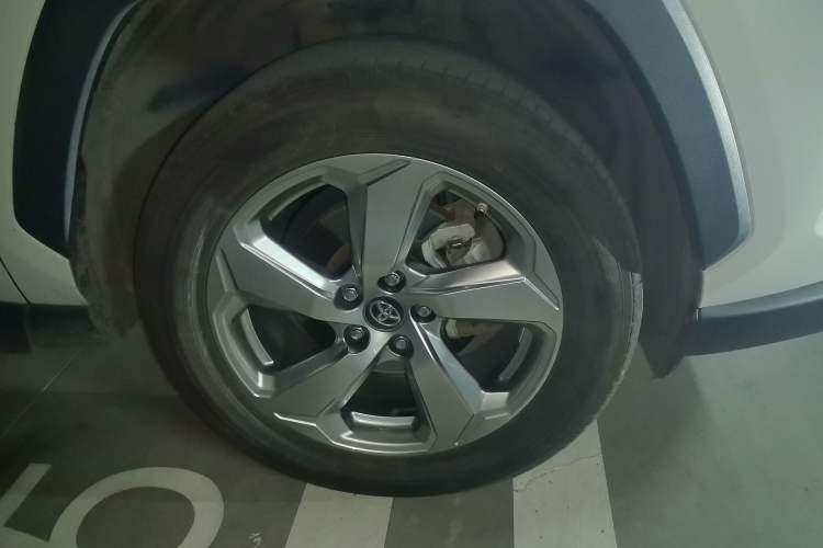 Used Toyota RAV4 2020 2.0L CVT Two-Wheel Drive Fashion Edition