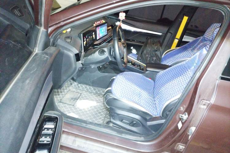 Used MG 5 Scorpio 2022 1.5T Trophy Sport Luxurious Edition
